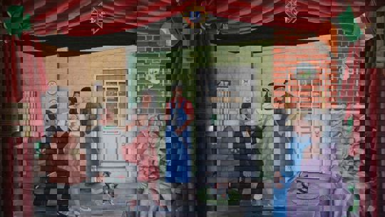 Photo of the Irish Play mural.